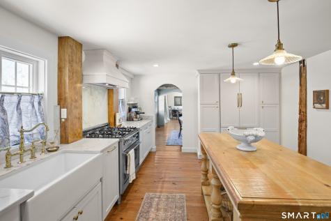 100 Tuller Road Fairfield CT 06825