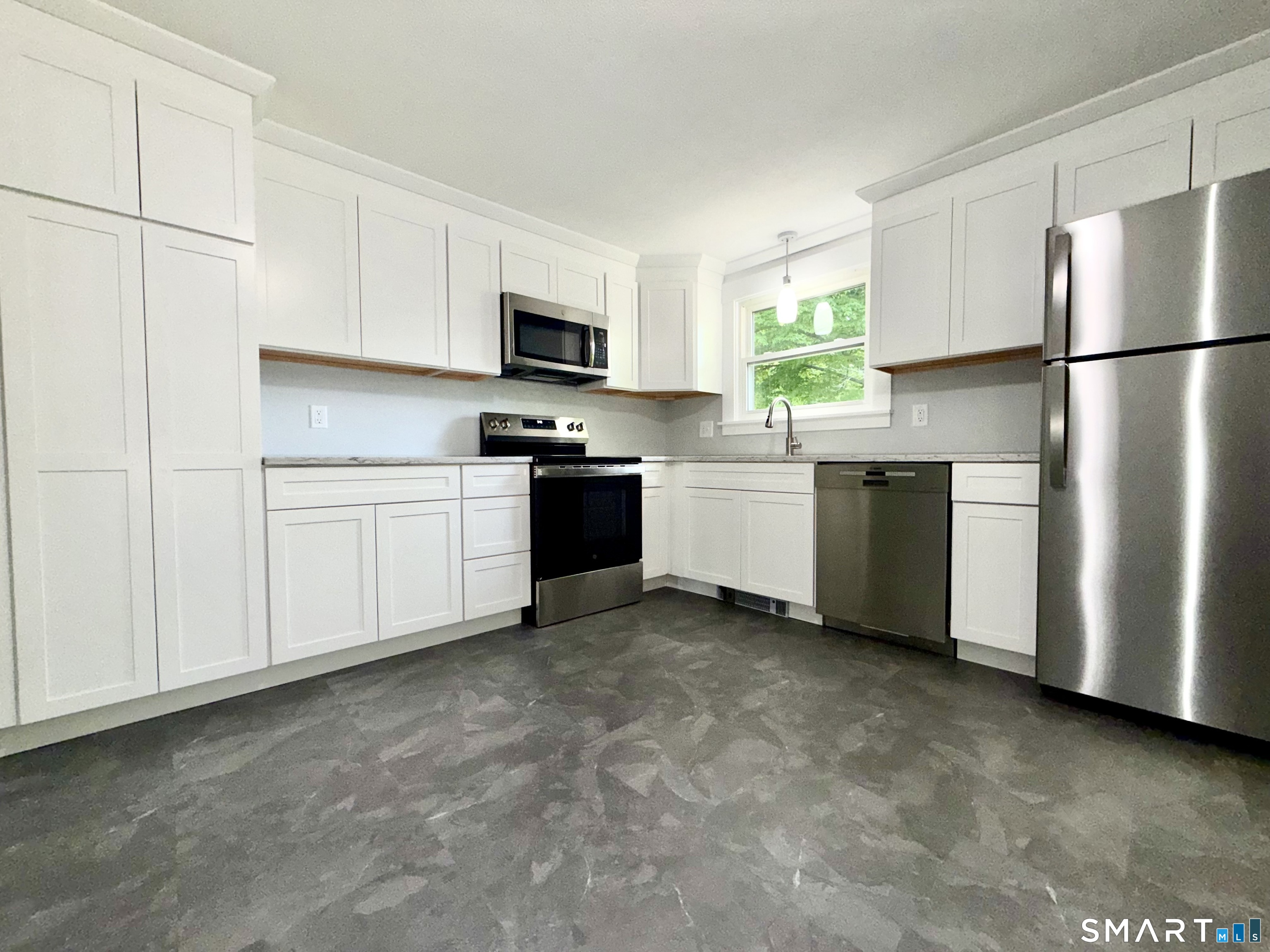 25 Pleasant View Drive Middletown CT 06457