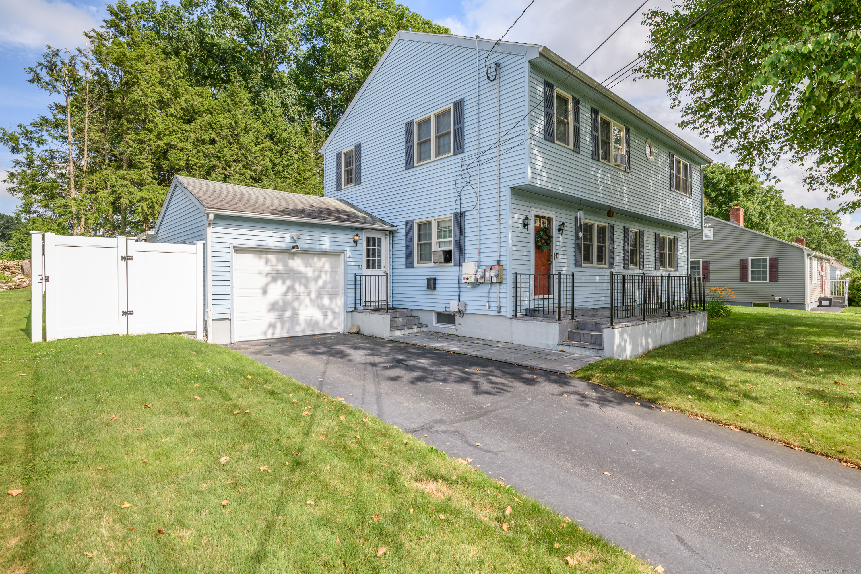 117 Woodside Street Putnam CT 06260