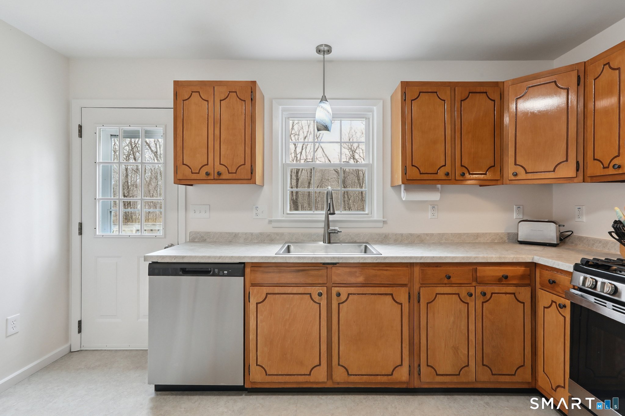 59 Cedar Hill Road Newtown CT 06470