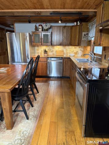 280 Woodville Road Warren CT 06777