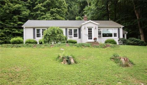 44 Mountain Road Woodbury CT 06798