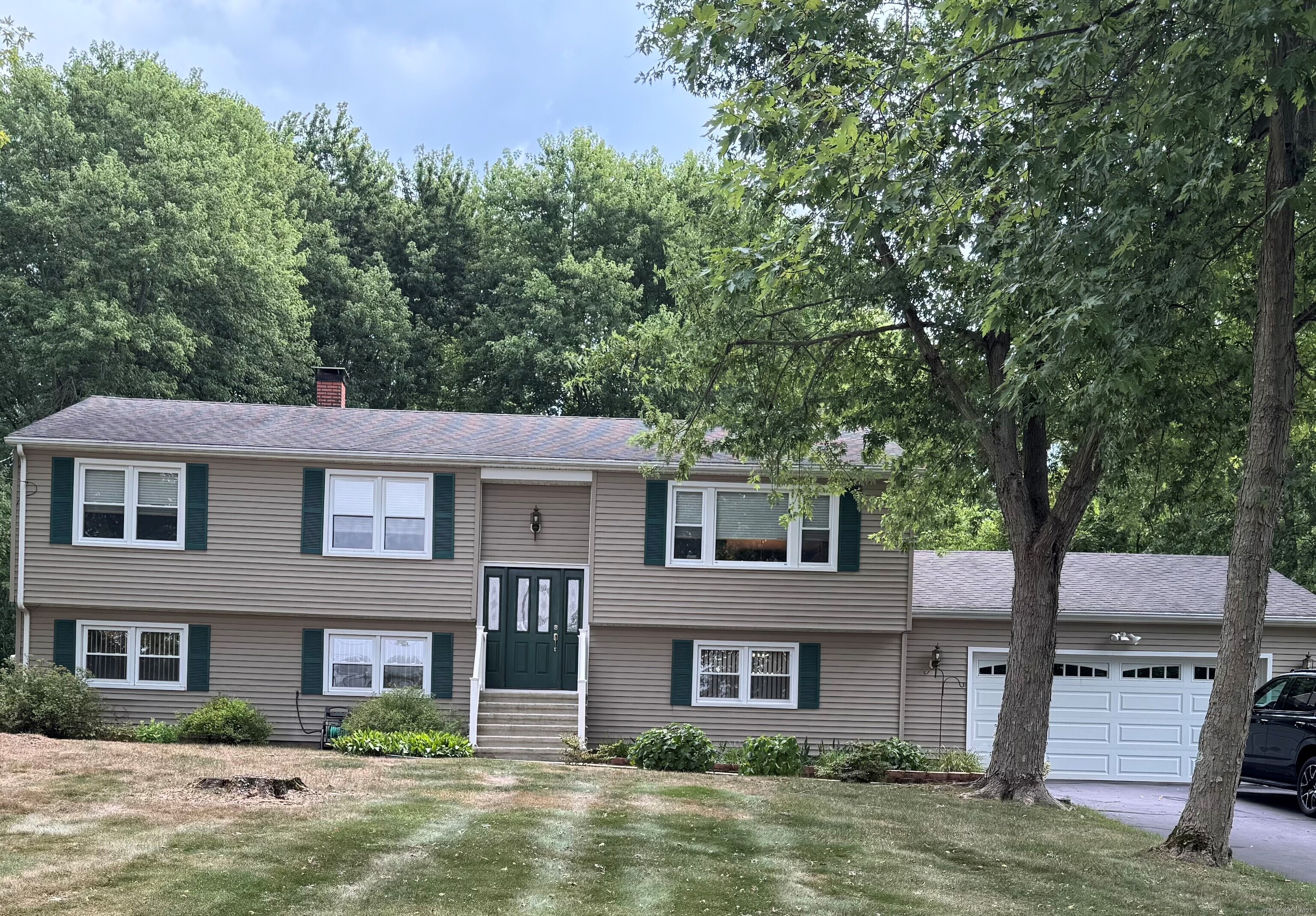 7 Palanga Road North Branford CT 06472