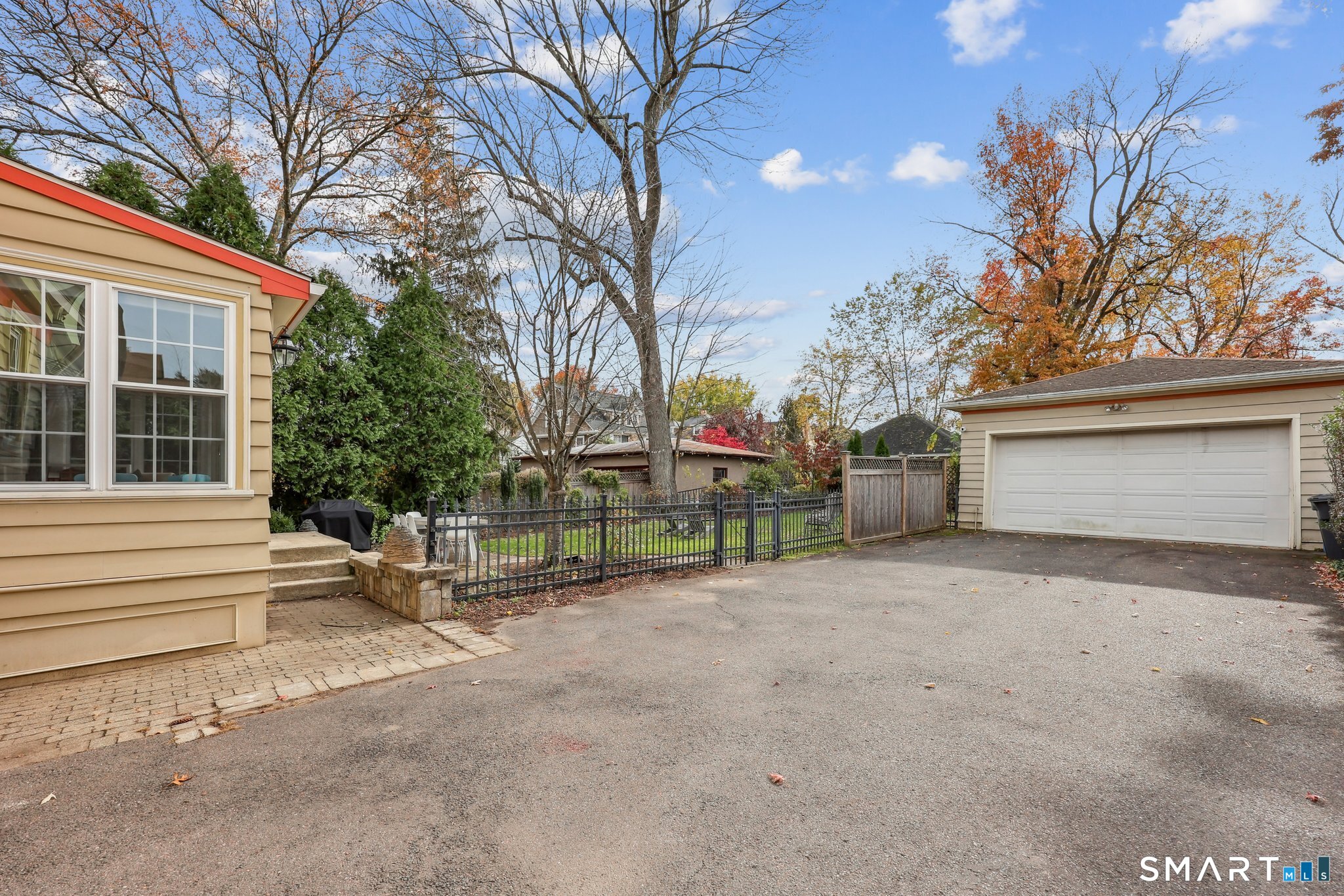 135 Elizabeth Street Hartford CT 06105