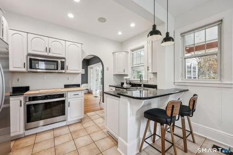 135 Elizabeth Street Hartford CT 06105