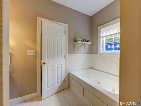 35 Sonoma Lane Middletown CT 06457