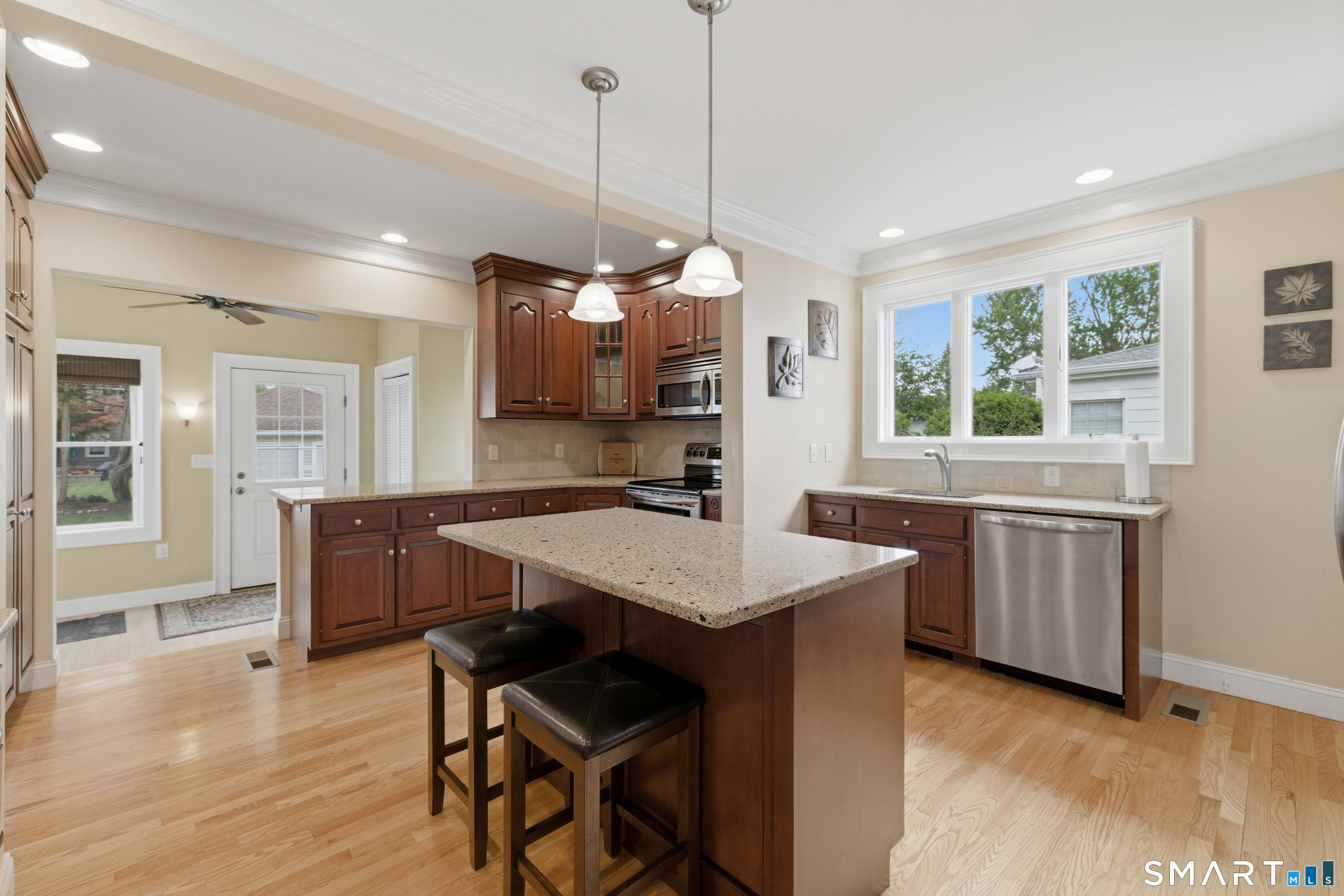 25 Penn Drive West Hartford CT 06119