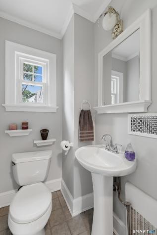 25 Penn Drive West Hartford CT 06119
