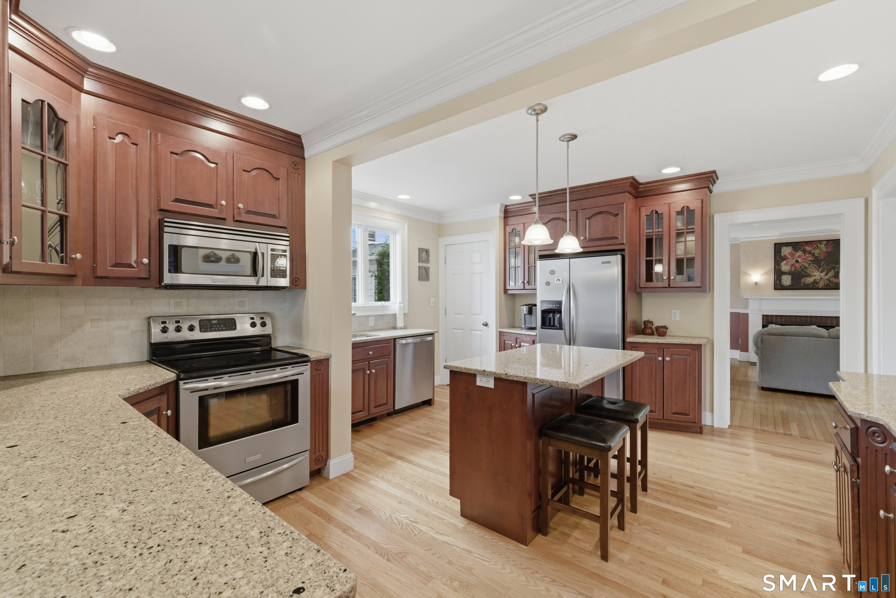 25 Penn Drive West Hartford CT 06119