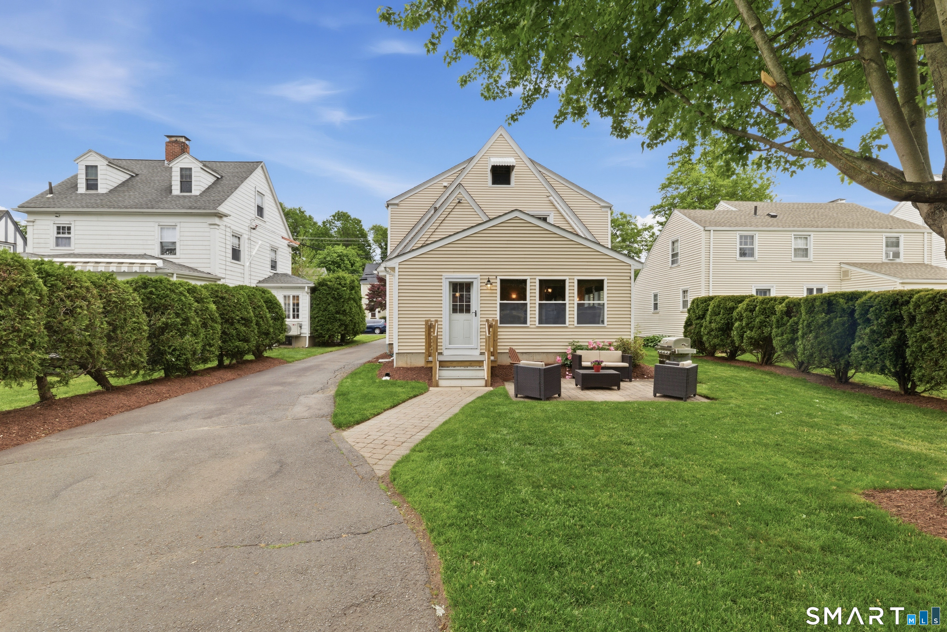 25 Penn Drive West Hartford CT 06119