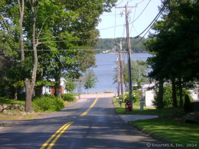 6 Highland Terrace East Hampton CT 06424