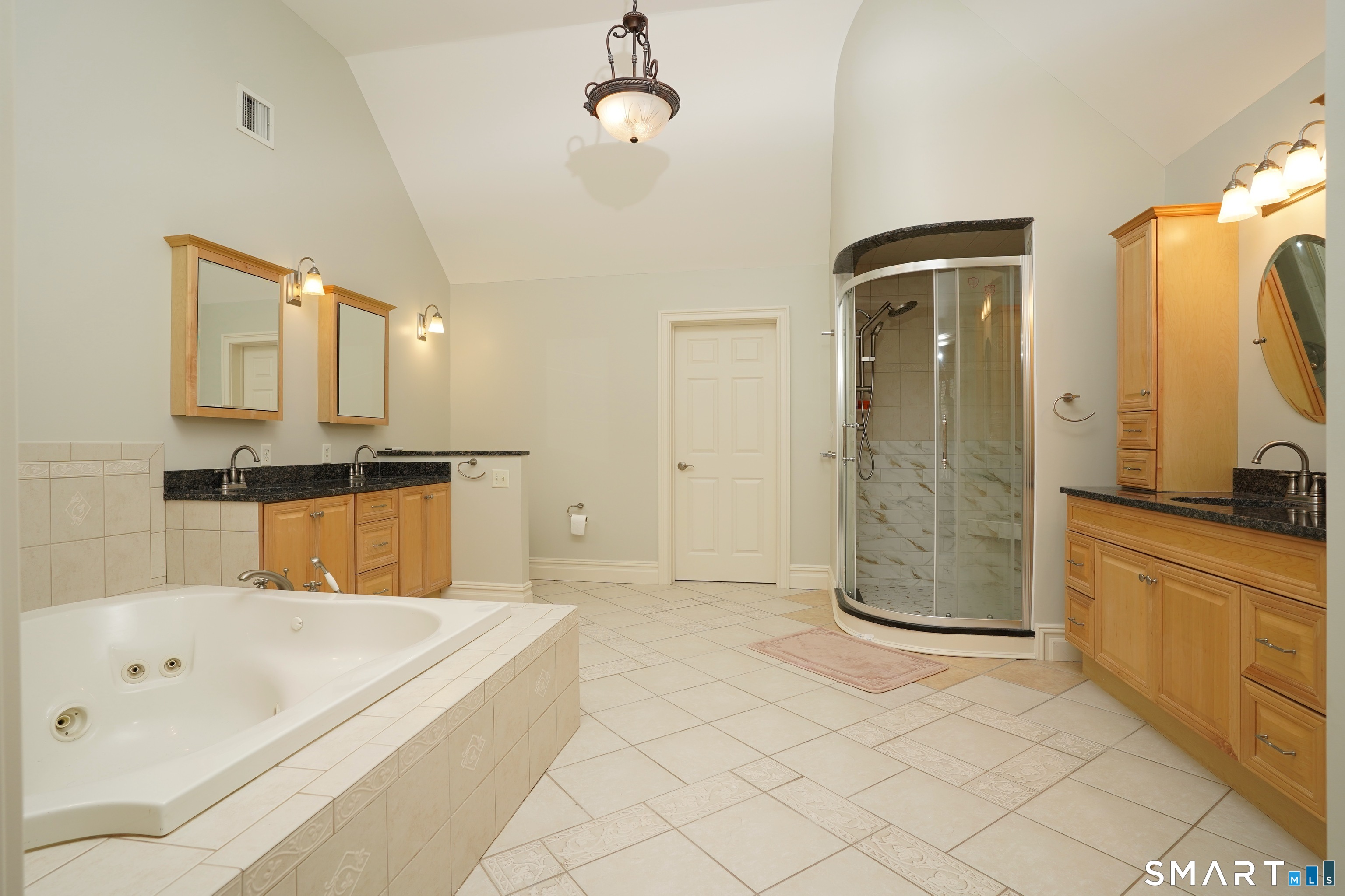 10 Whispering Hollow Court Cheshire CT 06410