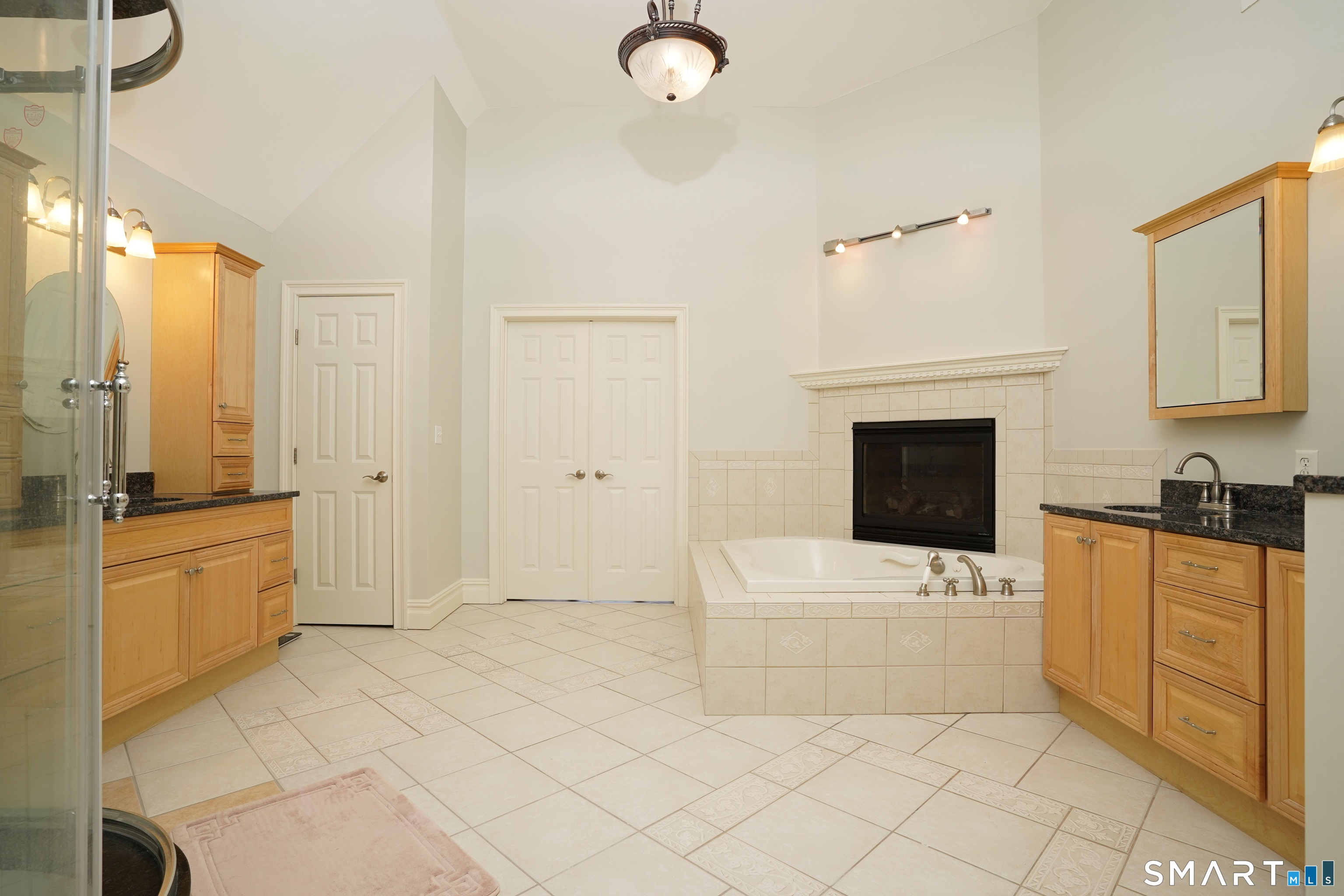 10 Whispering Hollow Court Cheshire CT 06410