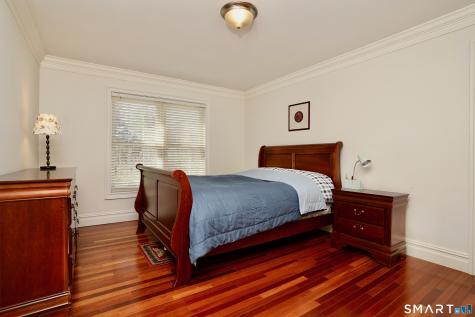 10 Whispering Hollow Court Cheshire CT 06410