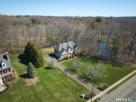 10 Whispering Hollow Court Cheshire CT 06410