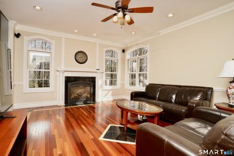 10 Whispering Hollow Court Cheshire CT 06410