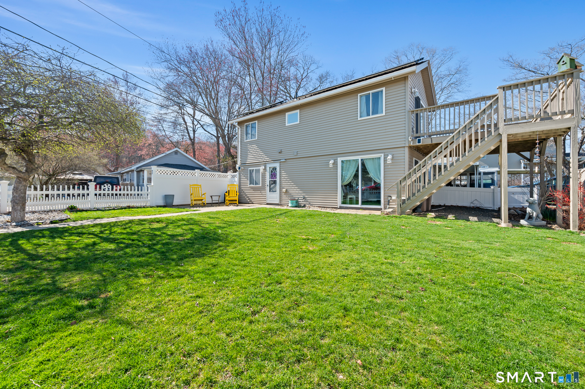 7 West Avenue East Hampton CT 06424