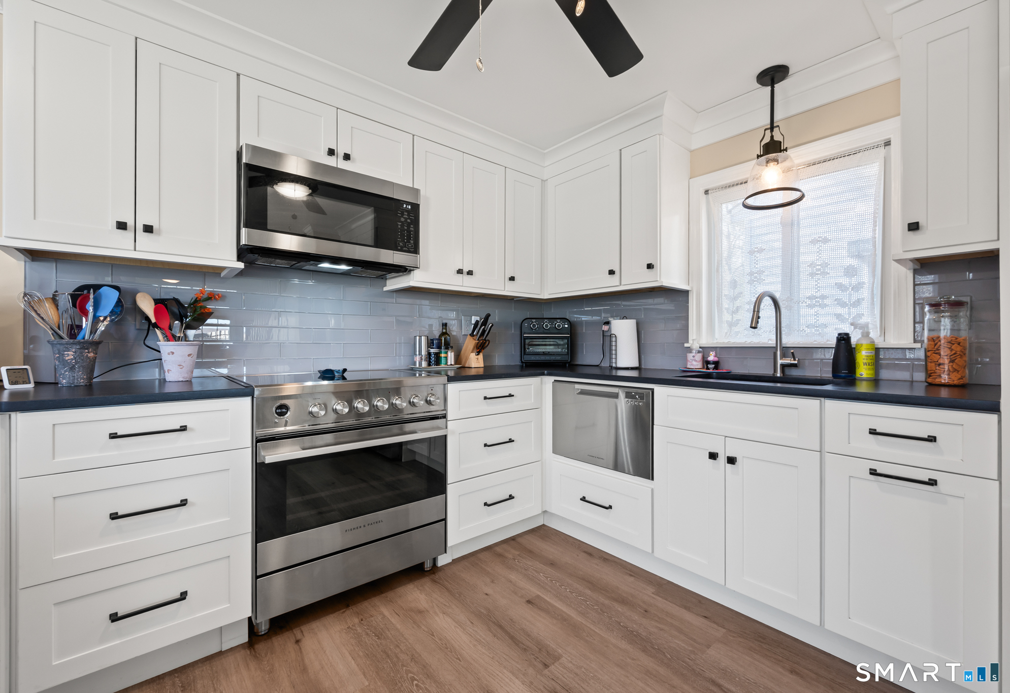 7 West Avenue East Hampton CT 06424