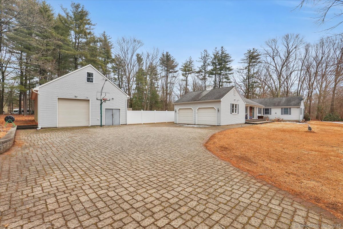 395 Dunham Street Southington CT 06489