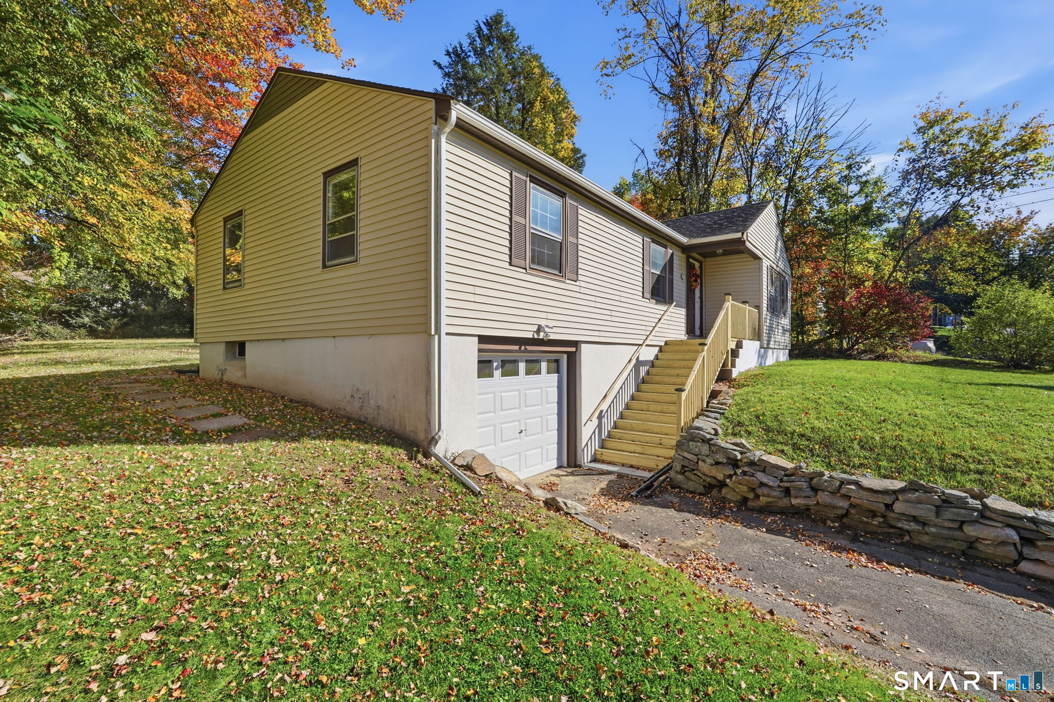 61 Arnott Road Manchester CT 06040