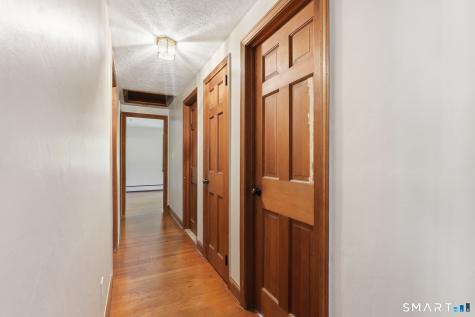 61 Arnott Road Manchester CT 06040