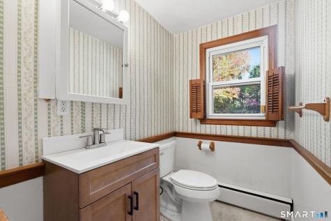 61 Arnott Road Manchester CT 06040