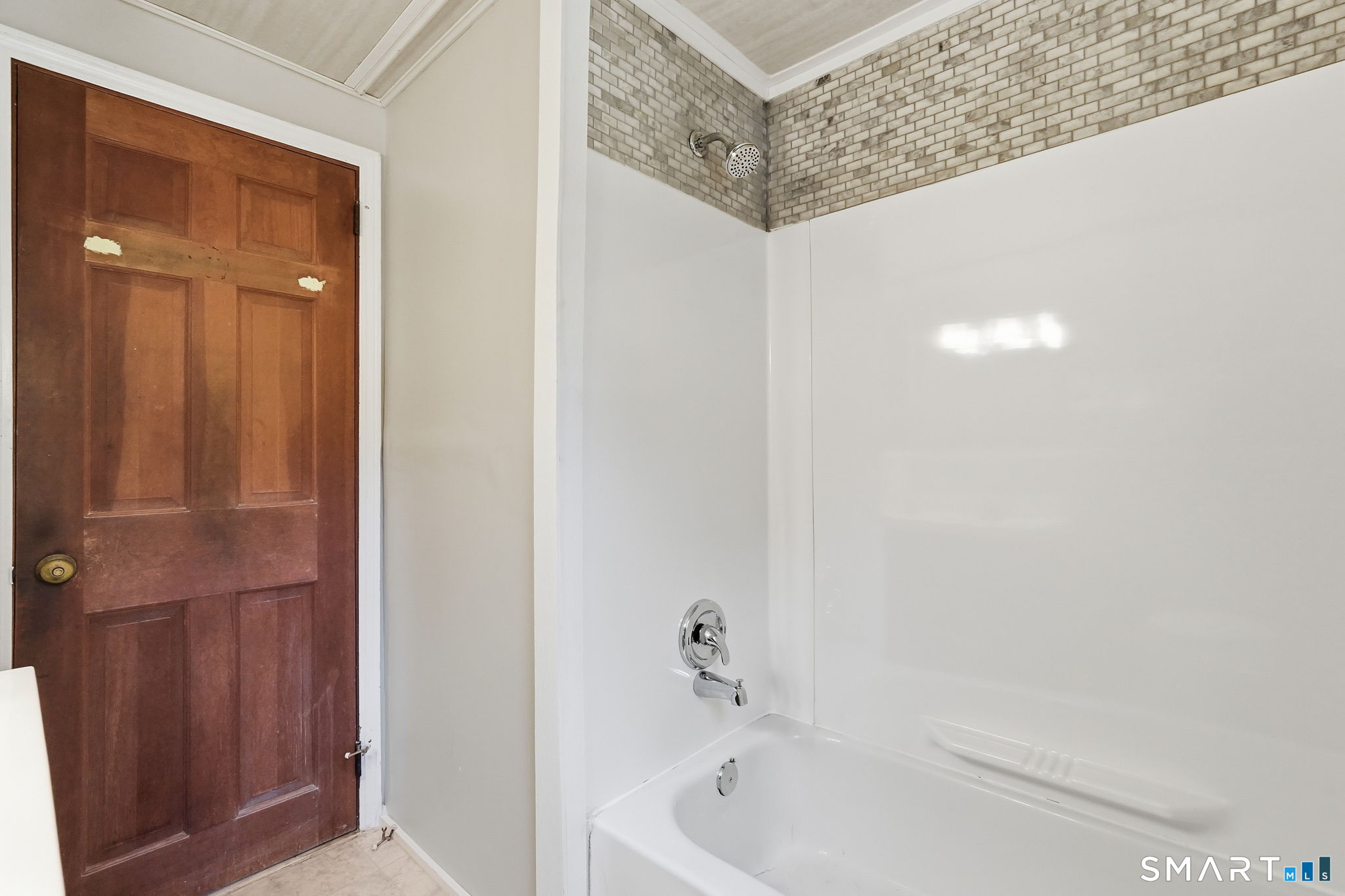 61 Arnott Road Manchester CT 06040