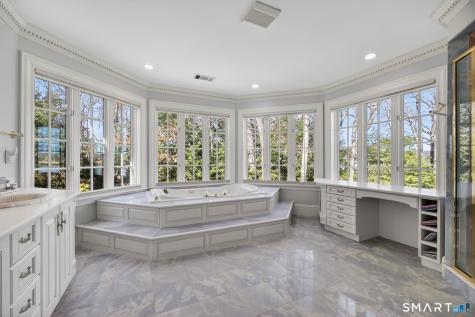 11 River Edge Road Old Saybrook CT 06475