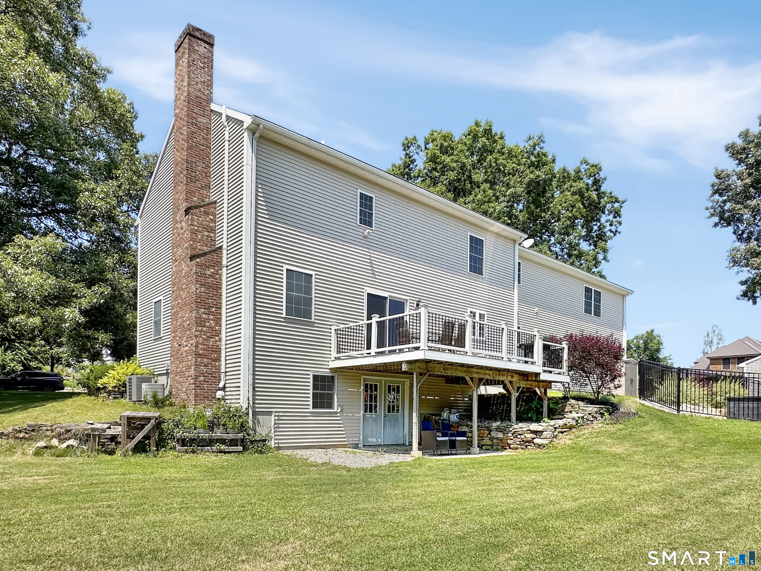 690 West Road Salem CT 06420