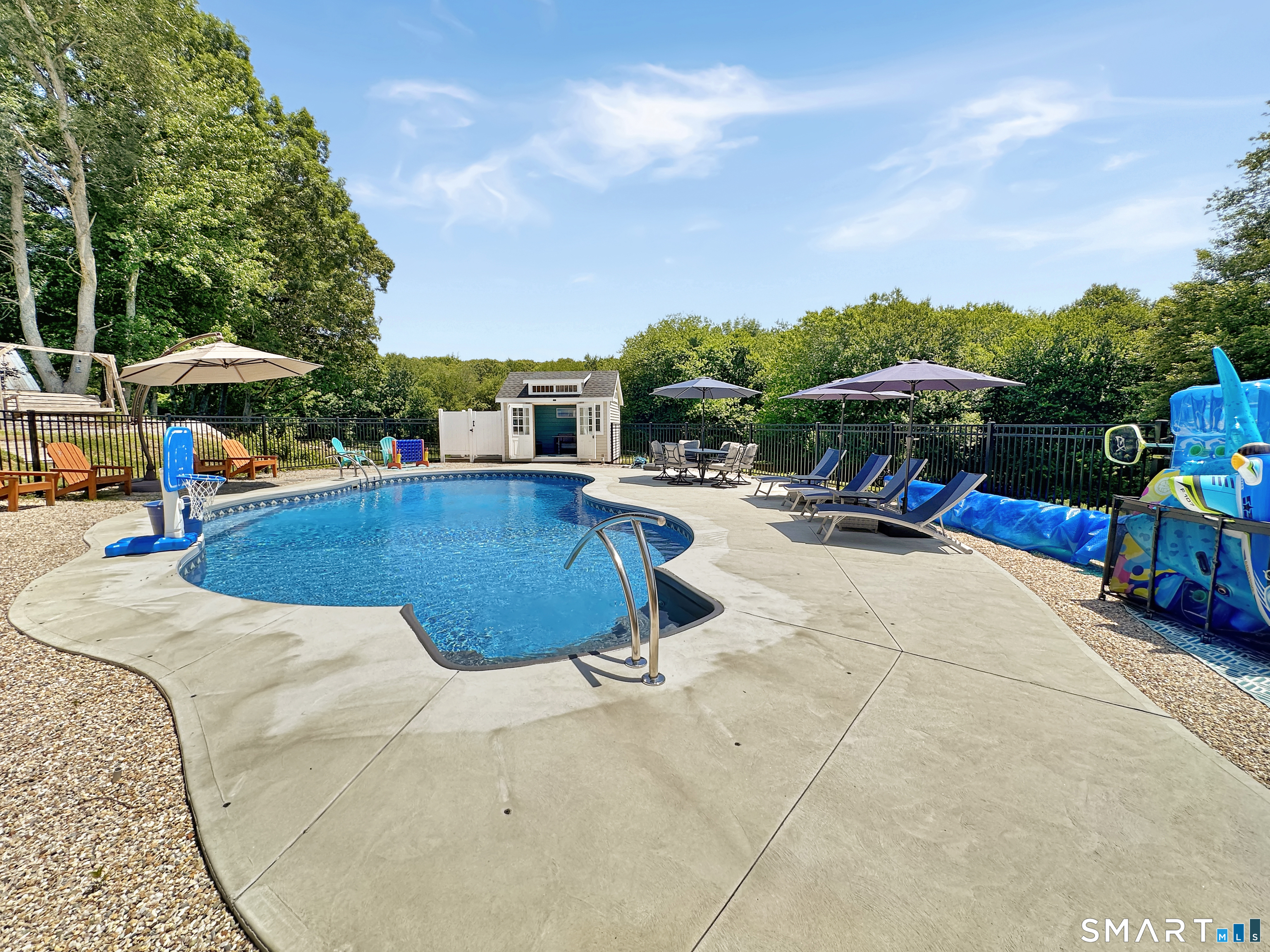 690 West Road Salem CT 06420