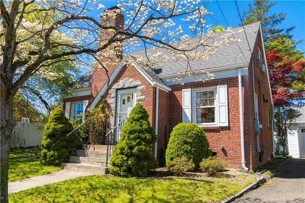 23 Sorenson Road West Haven CT 06516