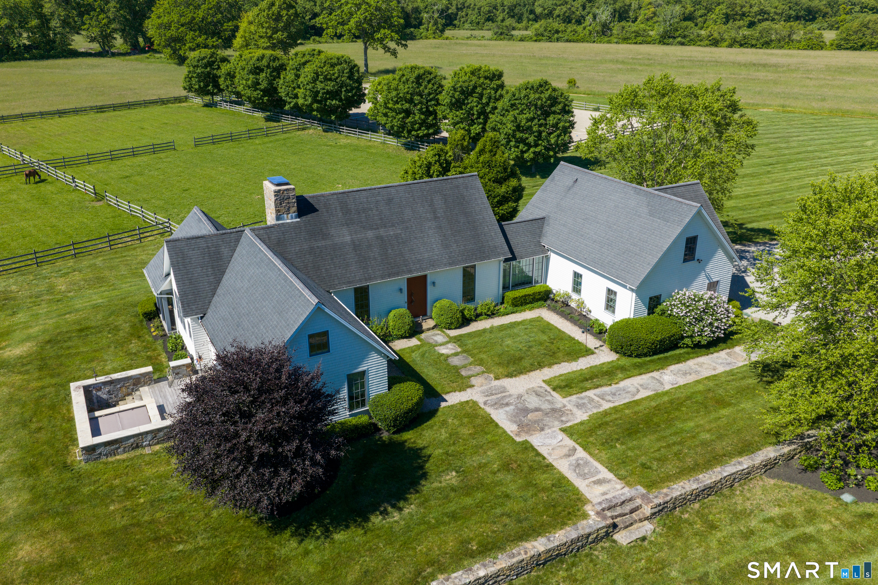 305 Pequot Trail Stonington CT 06379