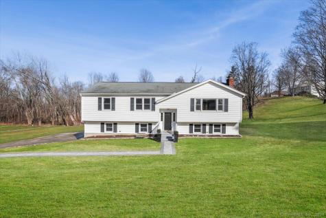 16 Coach Drive Brookfield CT 06804