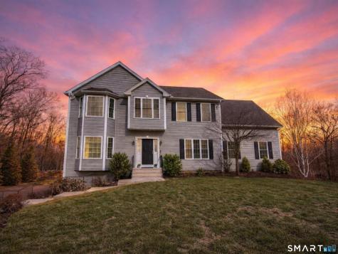 7 Jet Brook Road Newtown CT 06470