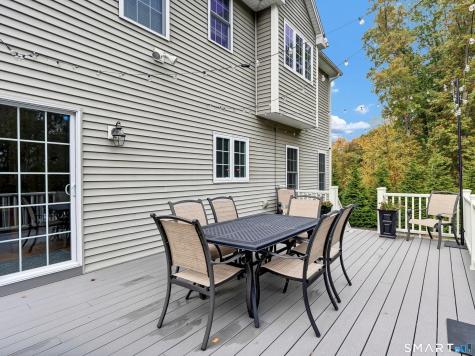 7 Jet Brook Road Newtown CT 06470