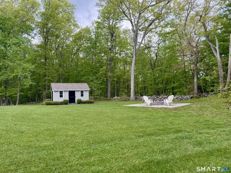 7 Jet Brook Road Newtown CT 06470