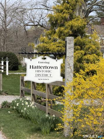7 Jet Brook Road Newtown CT 06470