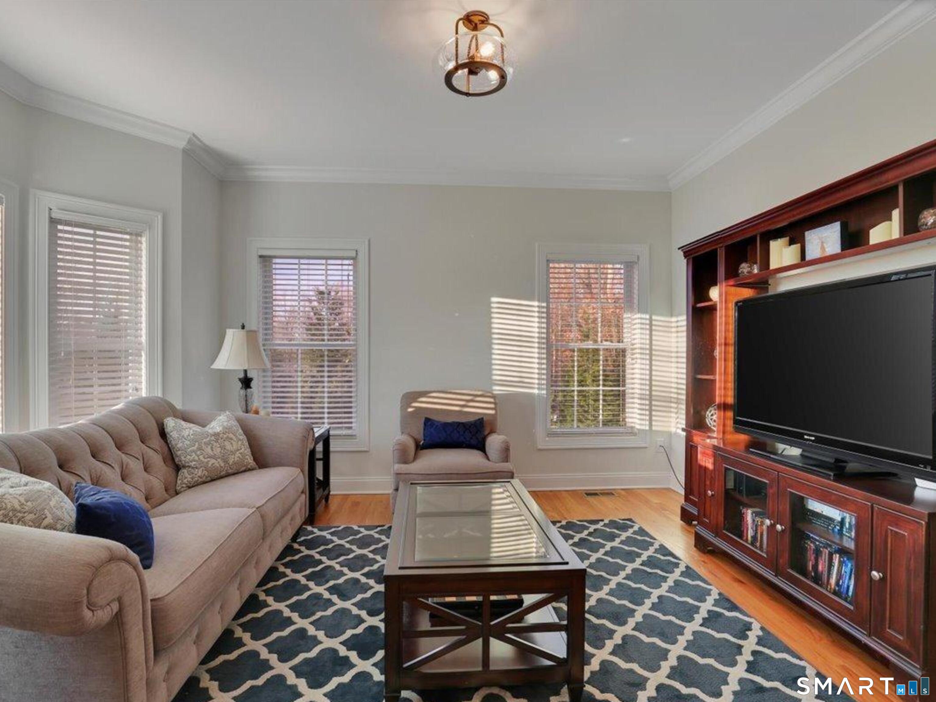 7 Jet Brook Road Newtown CT 06470