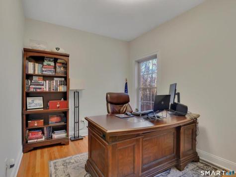 7 Jet Brook Road Newtown CT 06470
