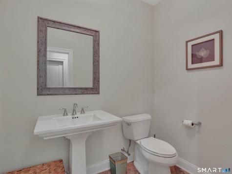 7 Jet Brook Road Newtown CT 06470
