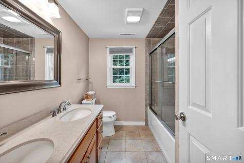 295 Towpath Lane Cheshire CT 06410