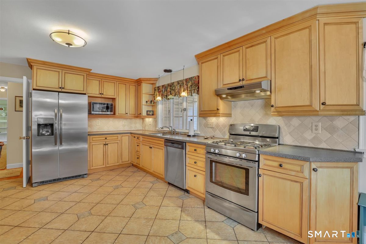 107 Steep Hollow Lane Manchester CT 06040