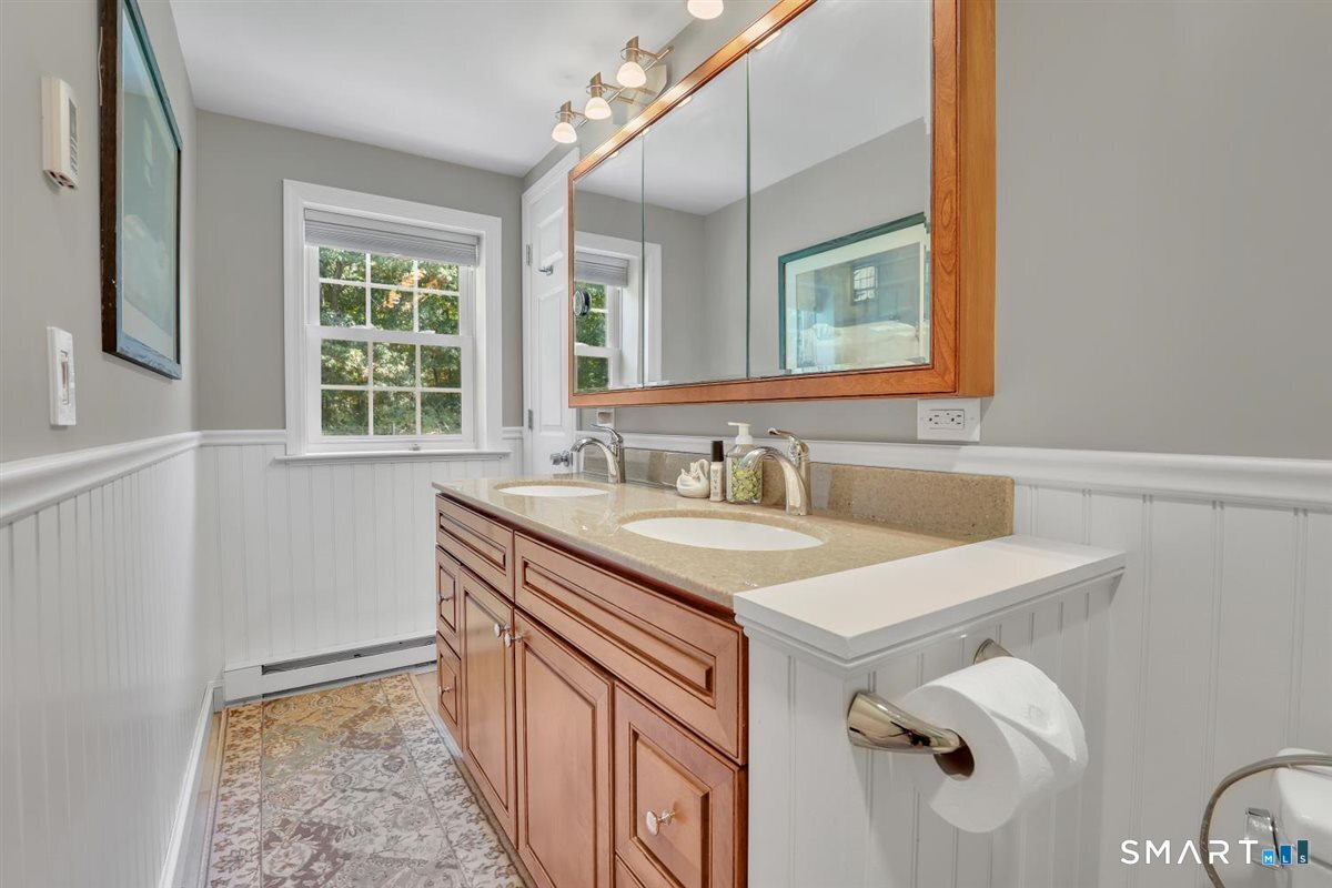 107 Steep Hollow Lane Manchester CT 06040