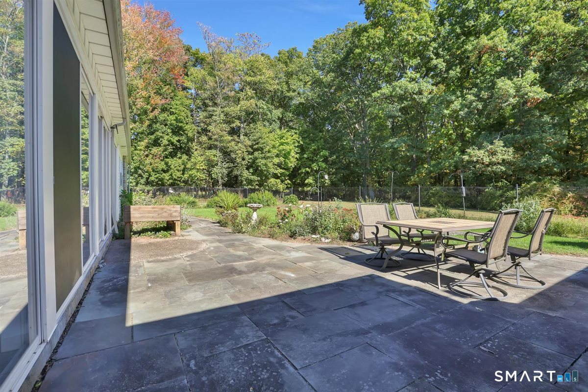 107 Steep Hollow Lane Manchester CT 06040