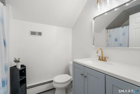 5 Bell Court Portland CT 06480