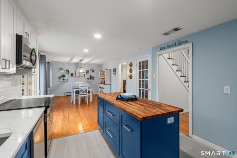 5 Bell Court Portland CT 06480