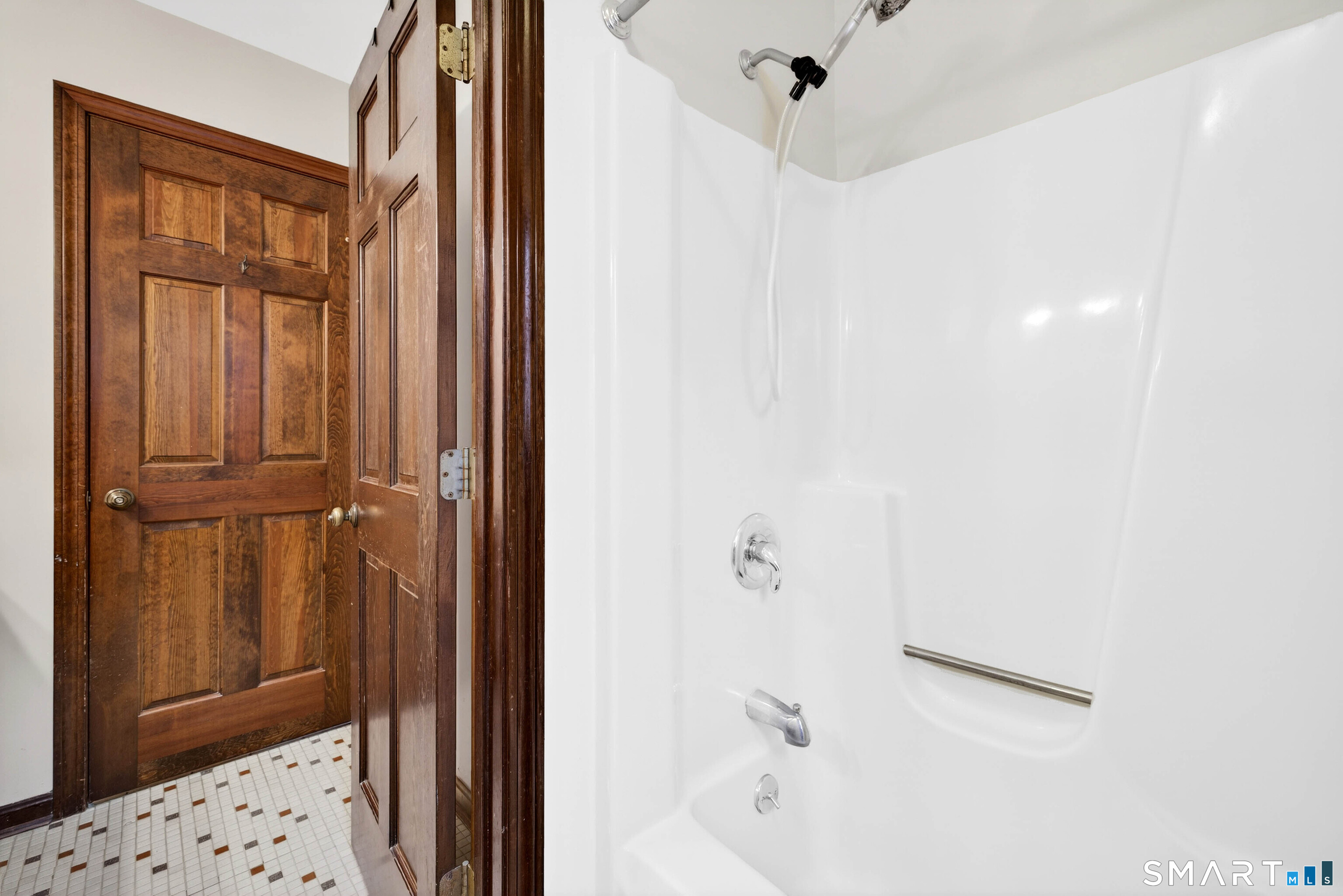 36 Bittersweet Drive Ledyard CT 06335
