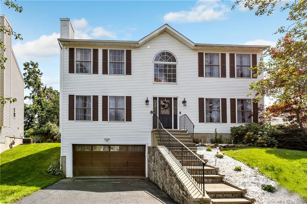 4 Lacey Lane Norwalk CT 06854
