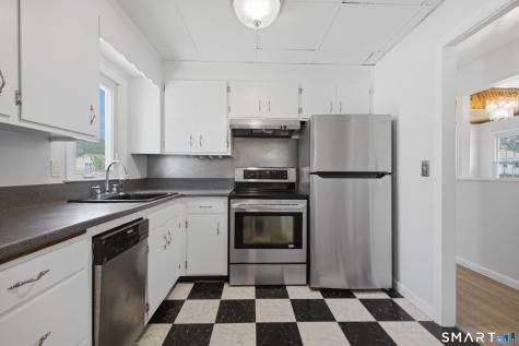 257 Midway Oval Groton CT 06340
