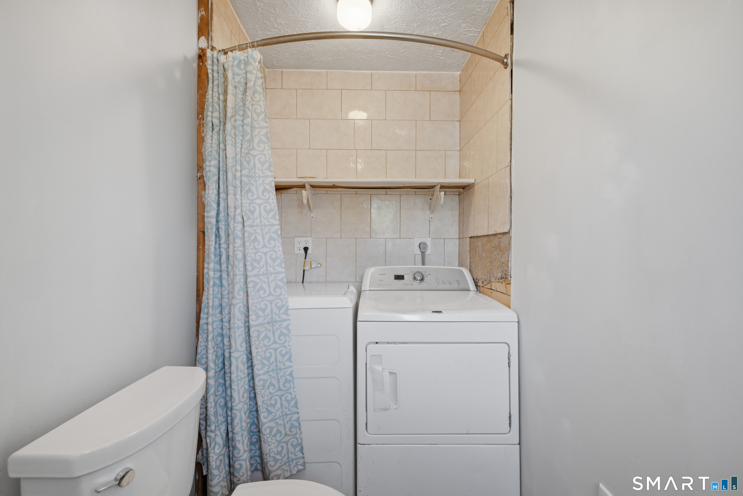 257 Midway Oval Groton CT 06340